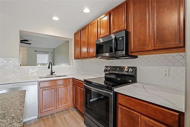 Building Photo - 8113 Silent Creek Dr