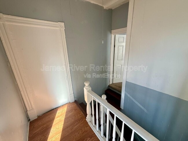 Building Photo - 900 Polk St