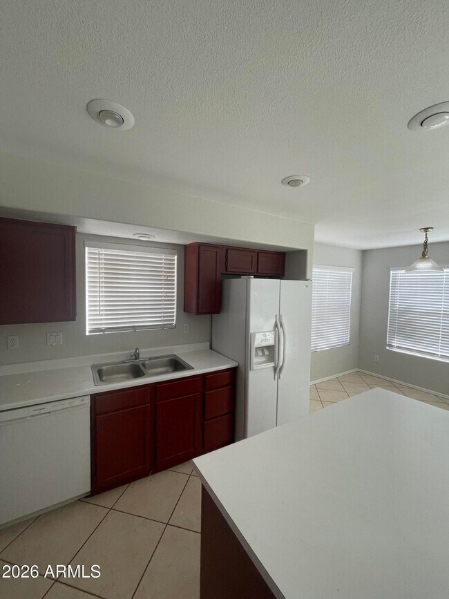 Building Photo - 1921 W Winchester Way