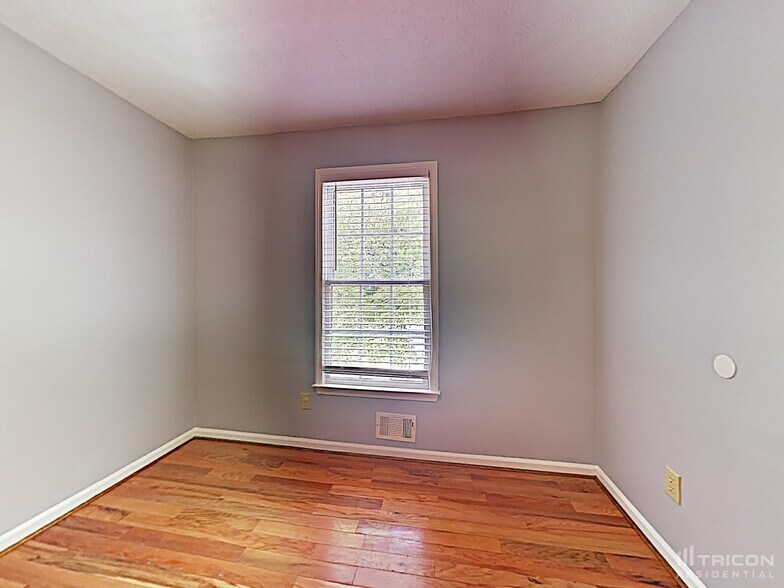 Building Photo - 793 Nottingham Dr
