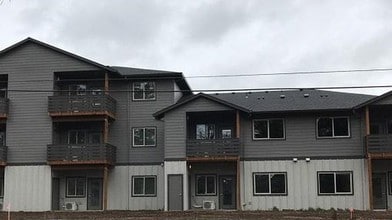 Building Photo - Hawthorne Place