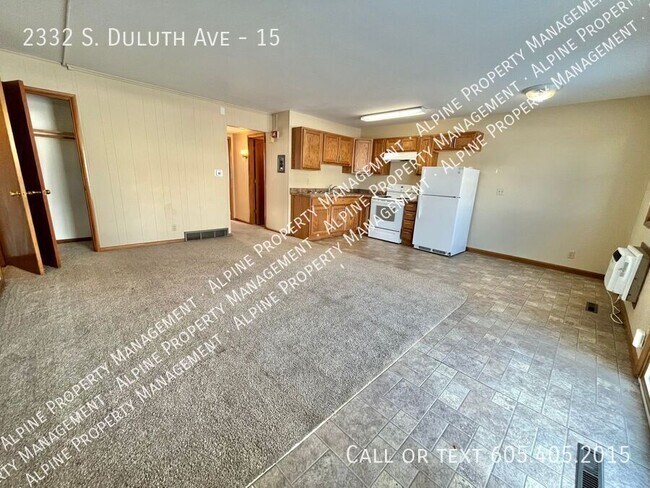 Building Photo - 2332 S Duluth Ave