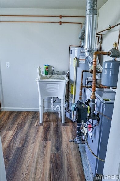 Building Photo - 21 Center St