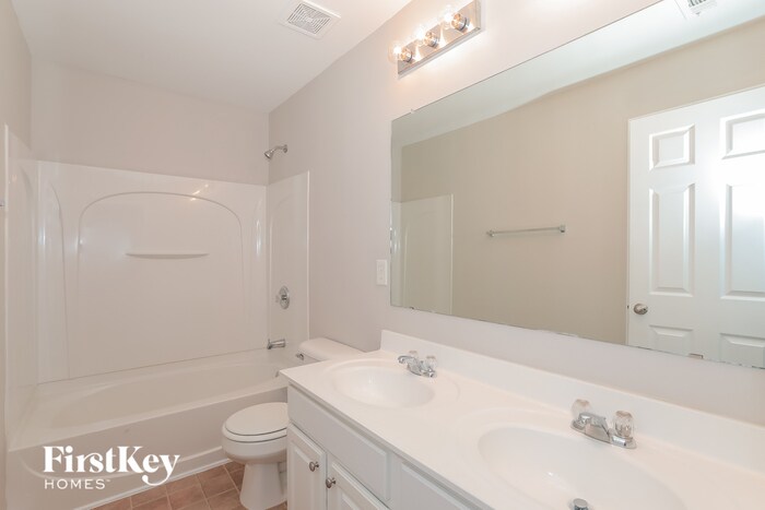 Building Photo - 3050 Whittier Way