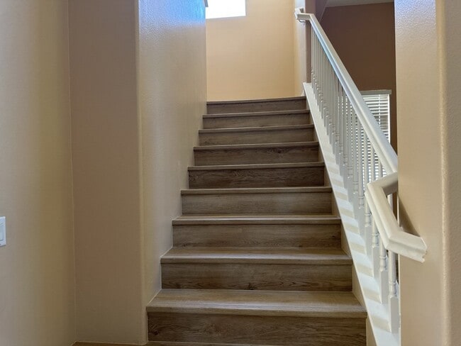 Building Photo - 3 Bedroom 2.5 Bath Home in Moreno Valley CA With Massive Backyard and Bonus Studio / Room in Garage.