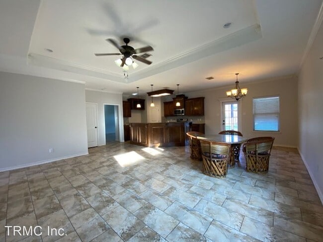 Building Photo - 3 br, 2 bath House - 2561 DATE PALM DR.