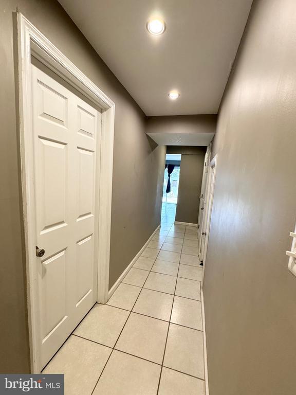 Building Photo - 16611 Geddy Ct