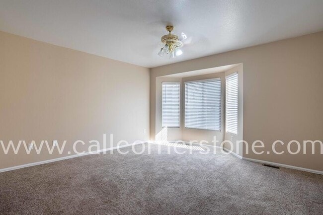 Building Photo - 6925 Blue Anchor Point