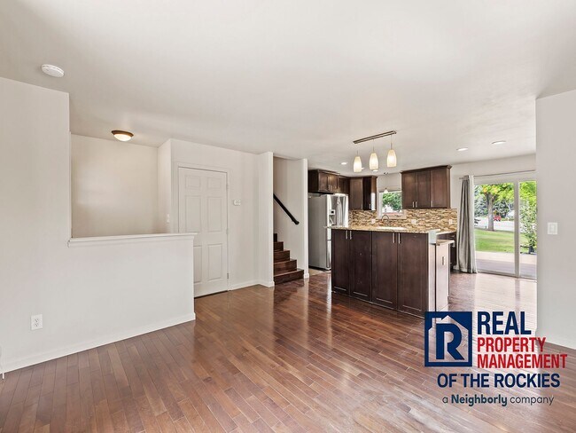 Building Photo - Beautiful 4-Bed, 3-Bath Fort Collins Home-...