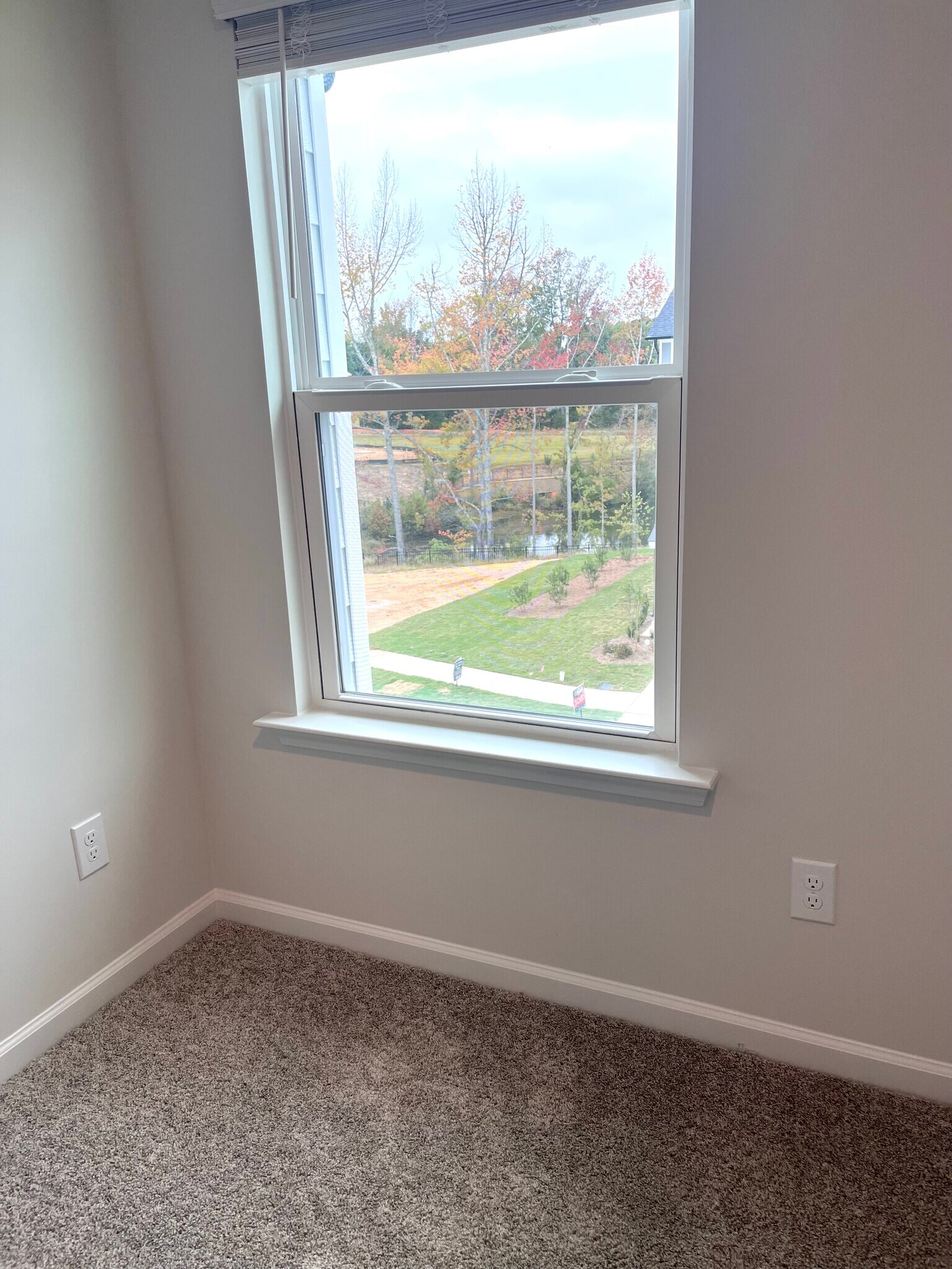 Building Photo - 2811 Farmhouse Dr