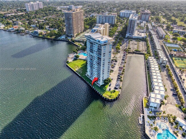 Building Photo - 11111 Biscayne Blvd