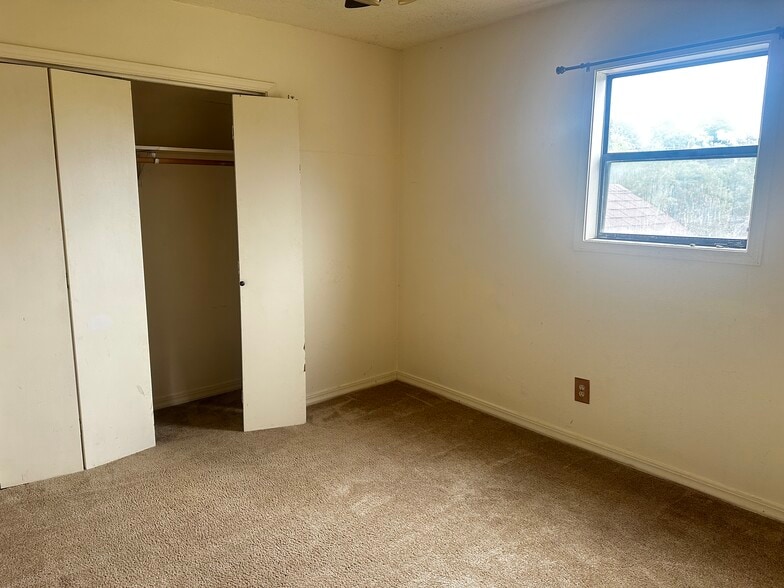 Building Photo - 1408 Wagon St