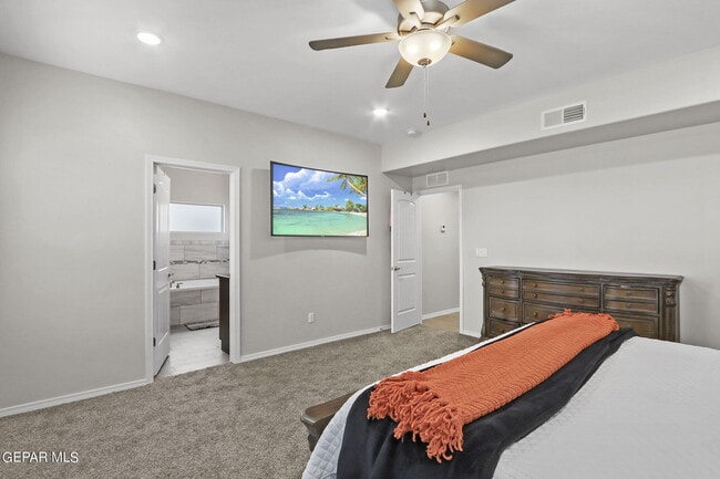 Building Photo - 15129 Imagine Dr