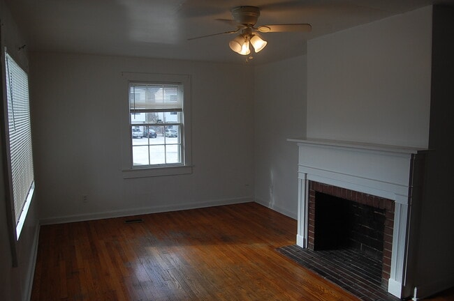 Building Photo - 1719 McClung Ave