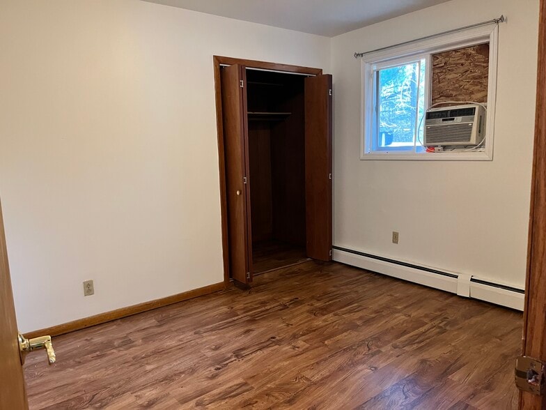 Building Photo - 213 Old Wausau Rd