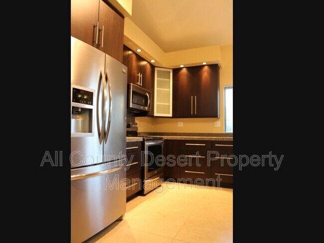 Building Photo - 45426 Driftwood Dr