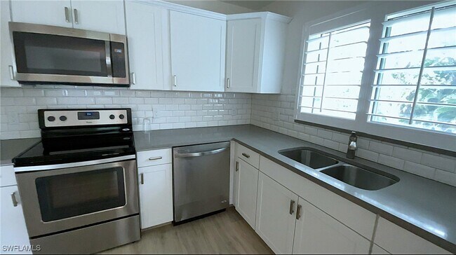 Building Photo - 4170 Crayton Rd