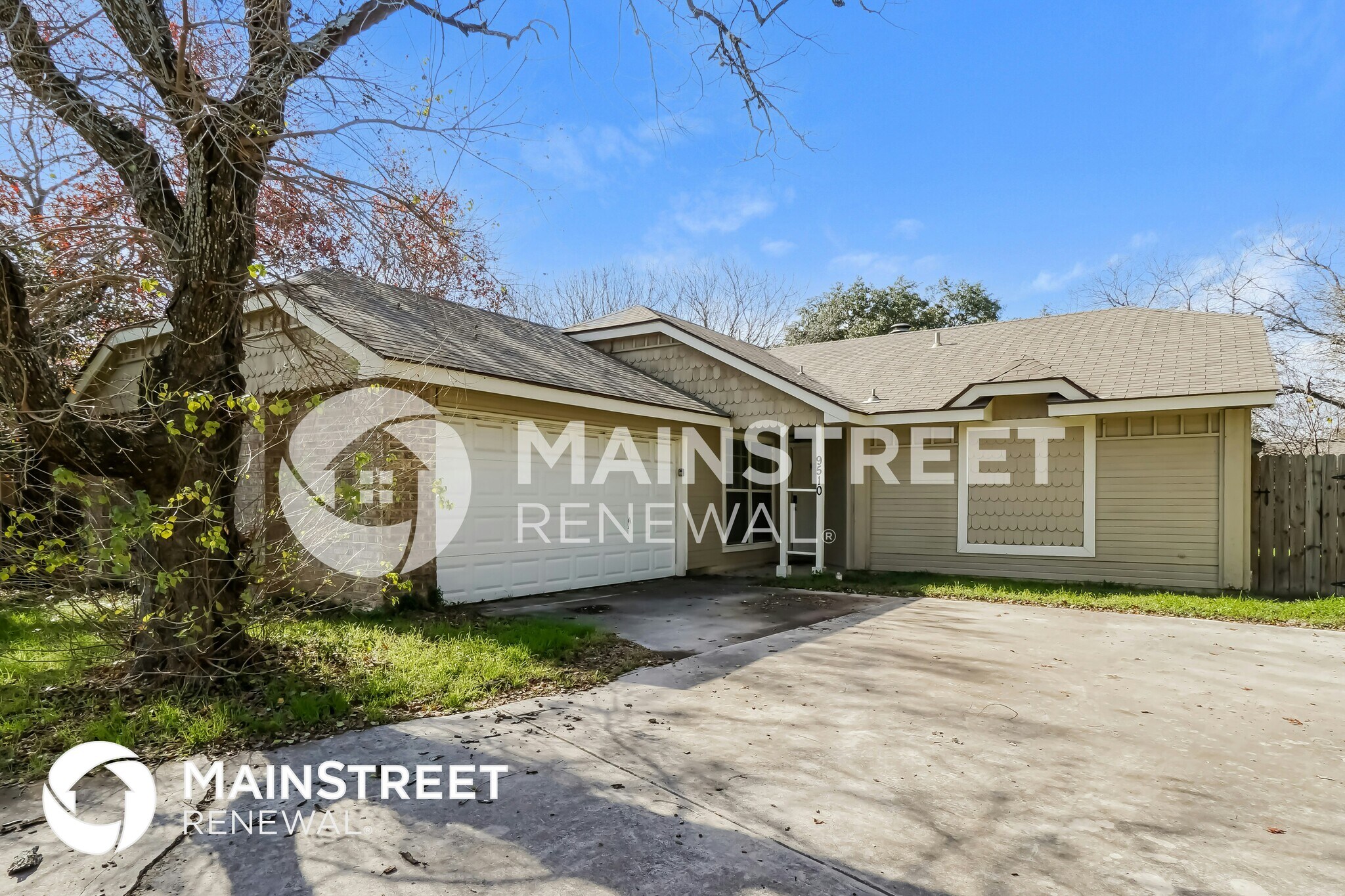 Building Photo - 9510 Elm Glen