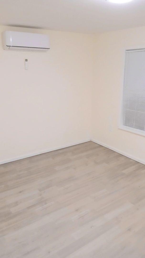 Building Photo - 408 Bowen Ave