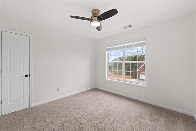 Building Photo - 3736 Castle View Ct