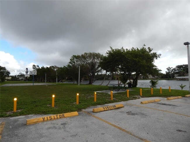 Building Photo - 6959 SW 110th Ct