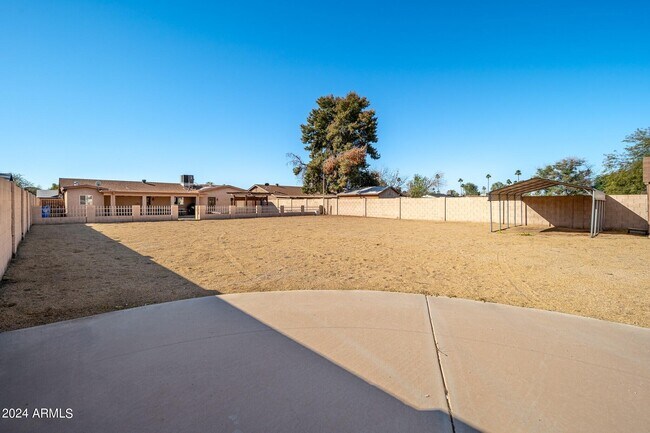 Building Photo - 6610 W McKinley St