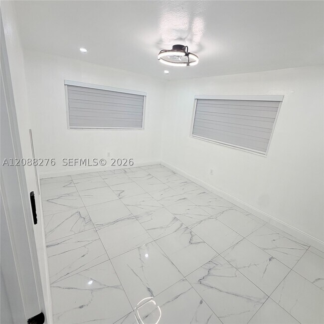 Building Photo - 10305 SW 149th St