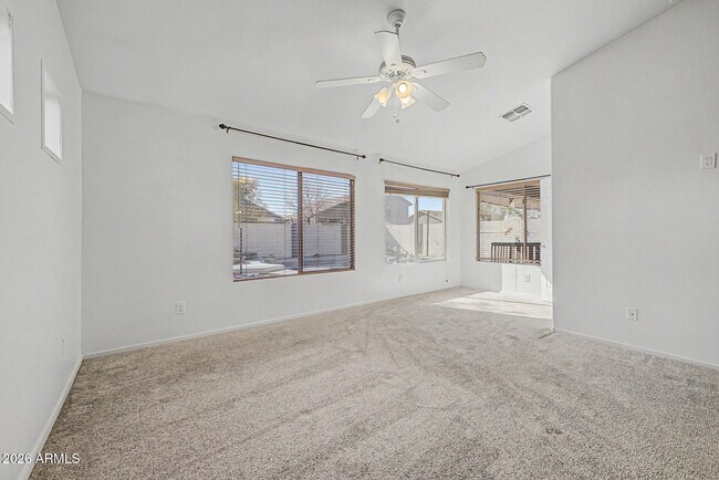 Building Photo - 614 S 111th Dr