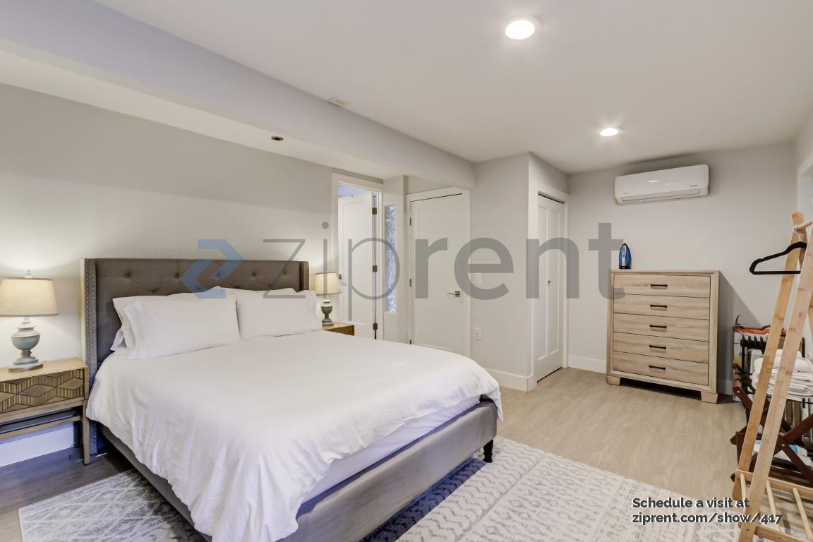 Building Photo - 17363 Park Ave