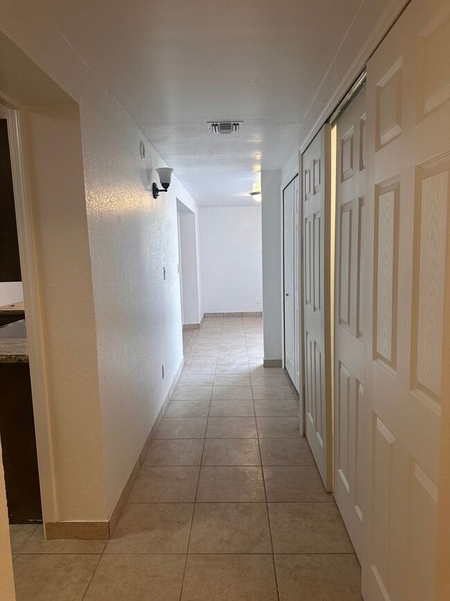 Building Photo - LARGE HOUSE WITH POOL - Located near Month...