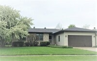 Building Photo - 416 Red Wing Ln