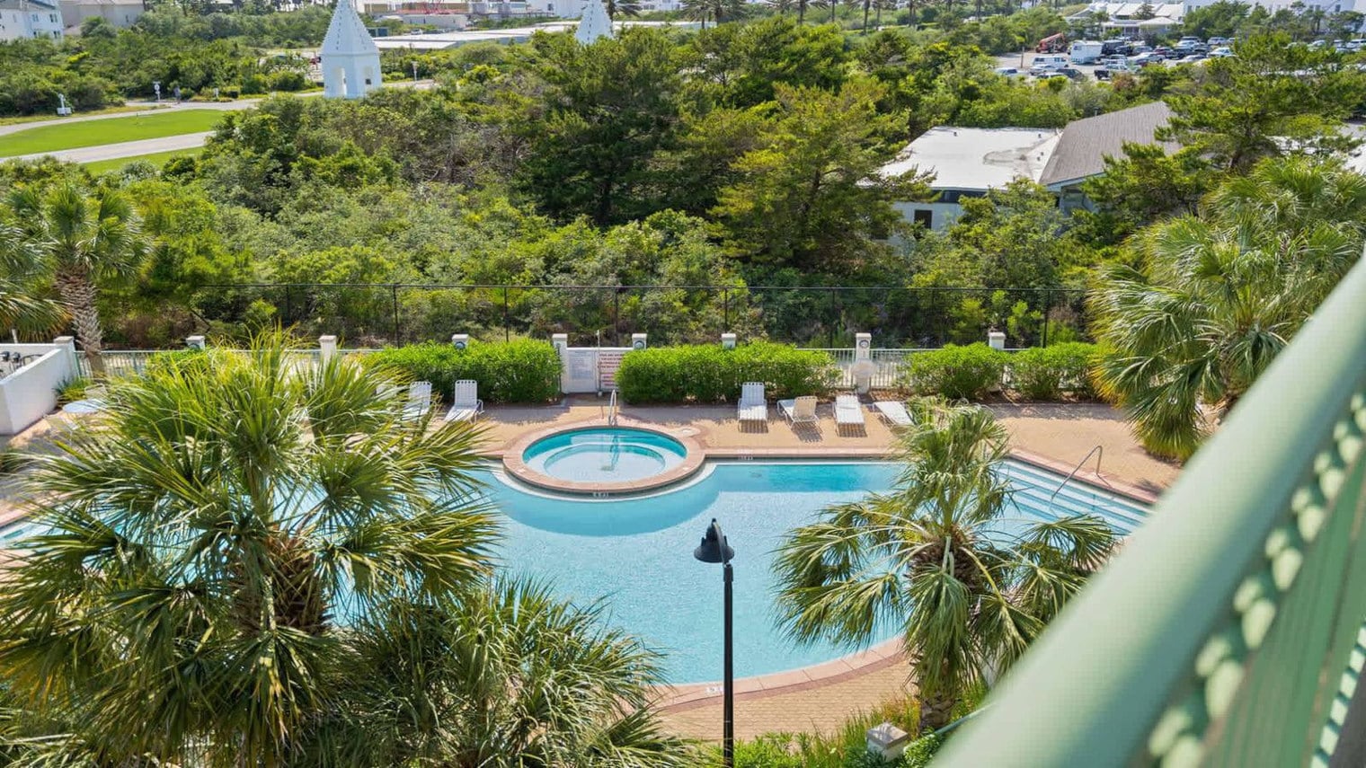 Building Photo - 9955 E County Hwy 30A