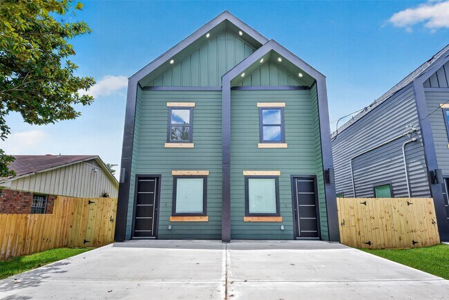 Building Photo - 7840 Nashville St