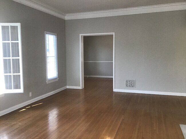 Dining room - 112 N Kings Rd