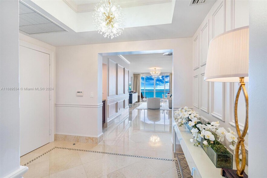 Building Photo - 17875 Collins Ave