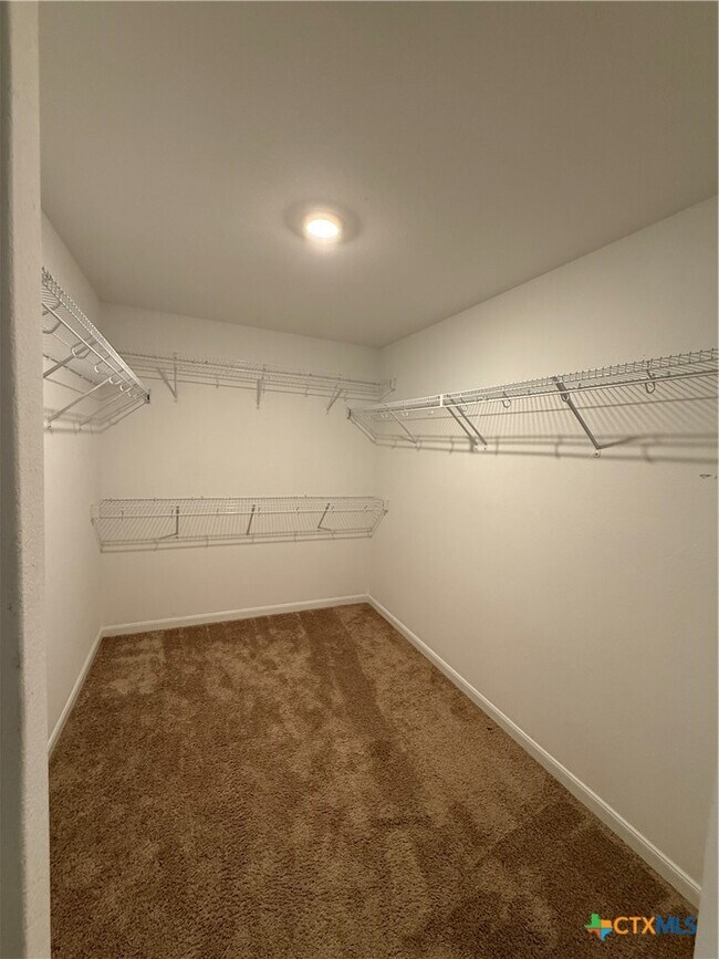 Building Photo - 759 Wonderland Trail