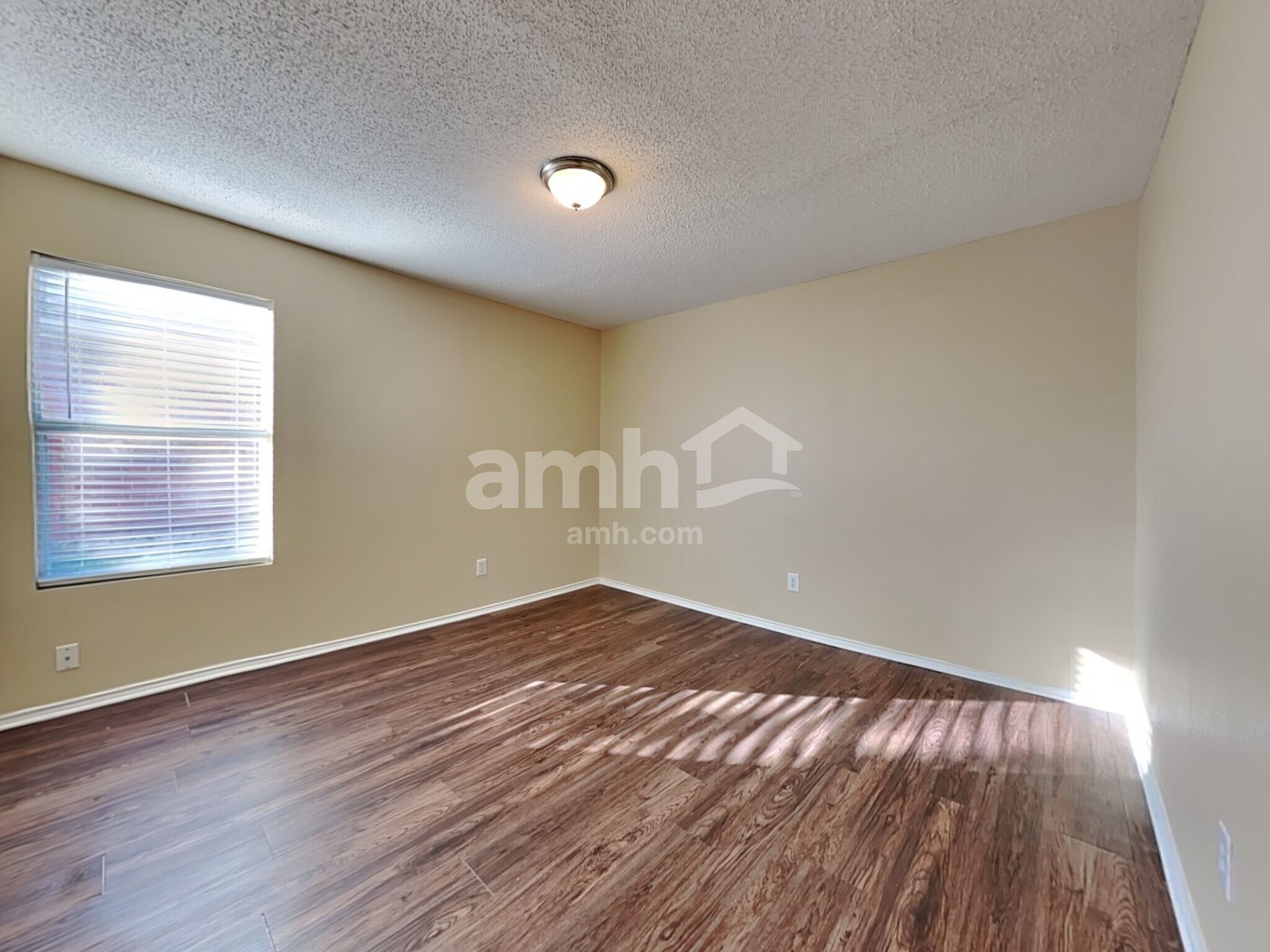 Building Photo - 1514 Lonesome Dove Trail