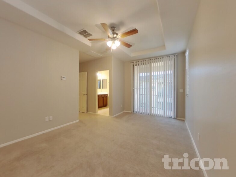 Building Photo - 14875 N 177th Ave