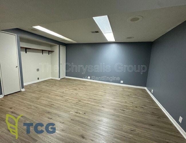 Building Photo - 1802 Herbert St