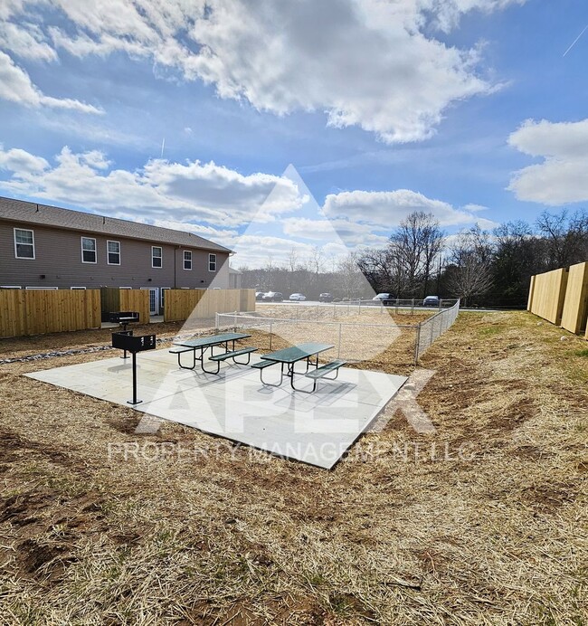 Building Photo - AVALON TOWNHOMES – BRAND NEW 2 Bd/2.5 Ba T...