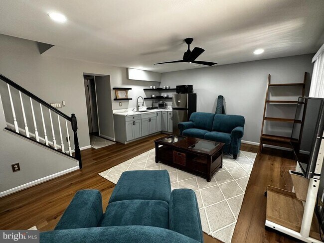 Building Photo - 11593 Nellings Pl