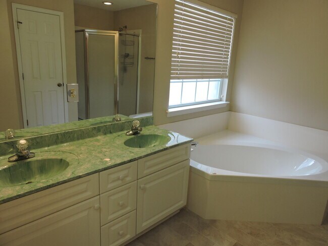 Building Photo - 5831 Buckskin Ct