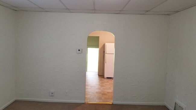 Building Photo - 826 W Elsie St