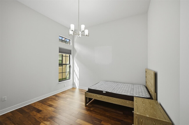 Building Photo - 7818 Rowan Terrace