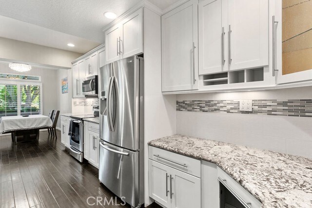 Building Photo - 19 Dover Pl