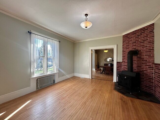 Building Photo - 48 Congress St