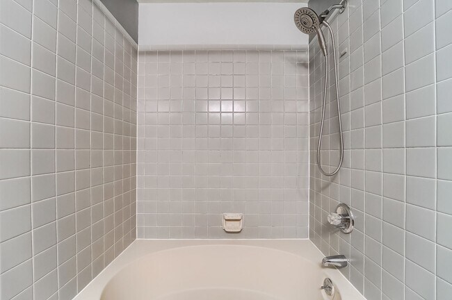 Building Photo - 2 Bedroom Condo in Boulder