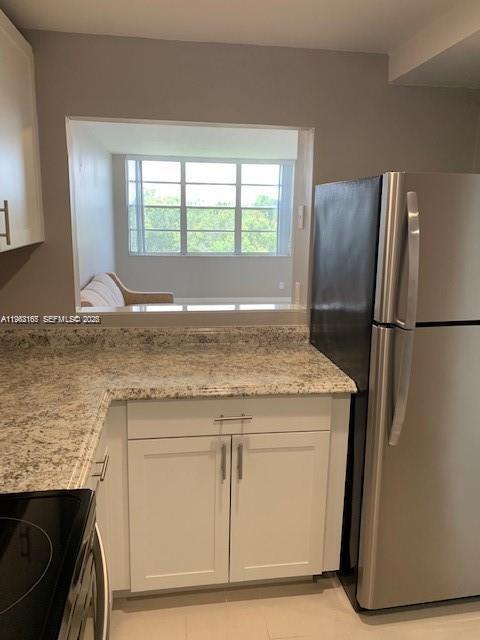 Building Photo - 9470 Live Oak Pl