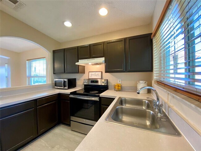 Building Photo - 2832 Osprey Cove Pl