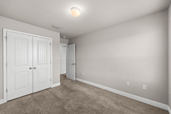 Building Photo - 5768 Callaway Cir